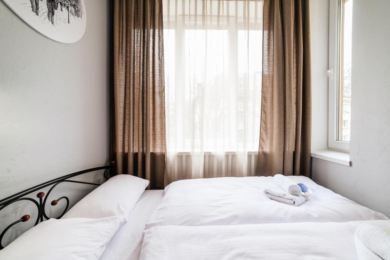 Apartamento Затишні Смарт-Квартири В Історичному Центрі! Úzhgorod Exterior foto