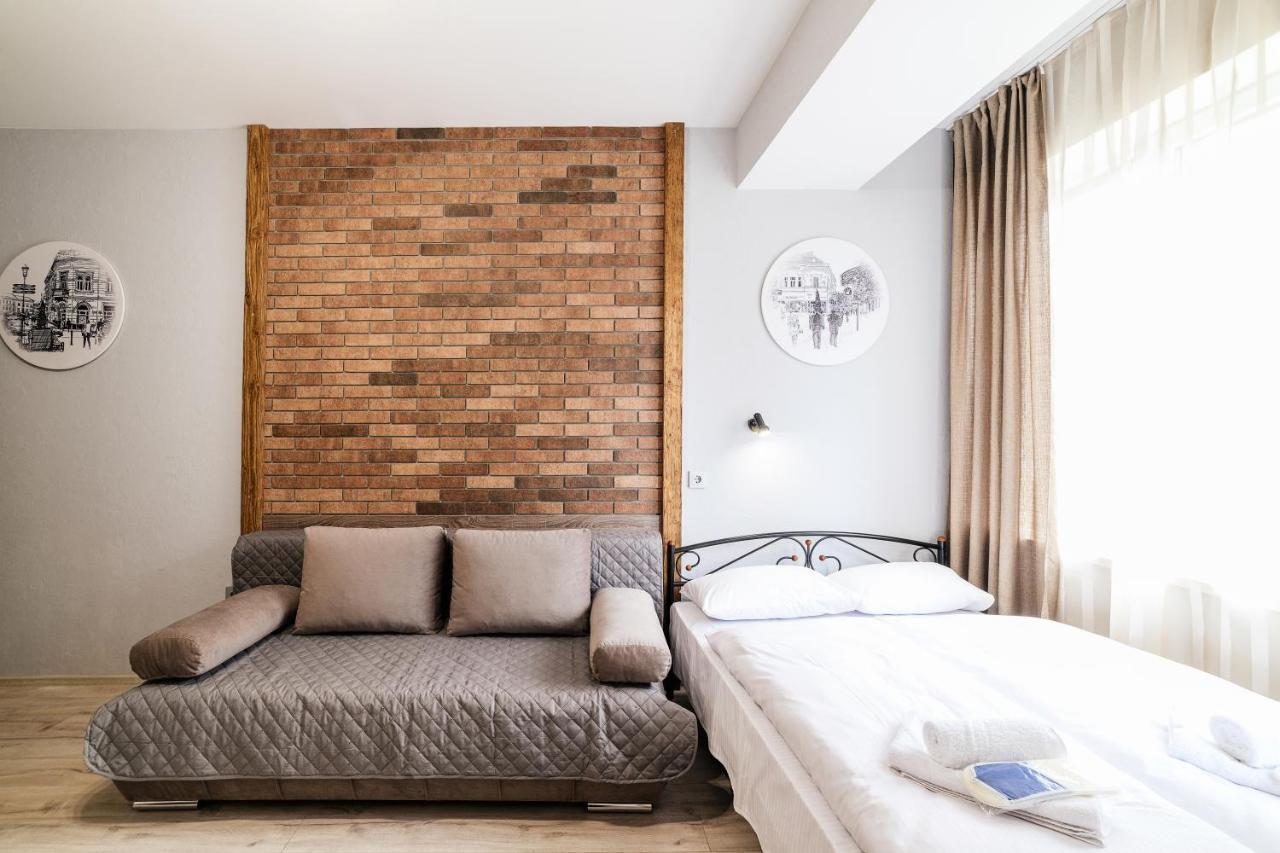 Apartamento Затишні Смарт-Квартири В Історичному Центрі! Úzhgorod Exterior foto