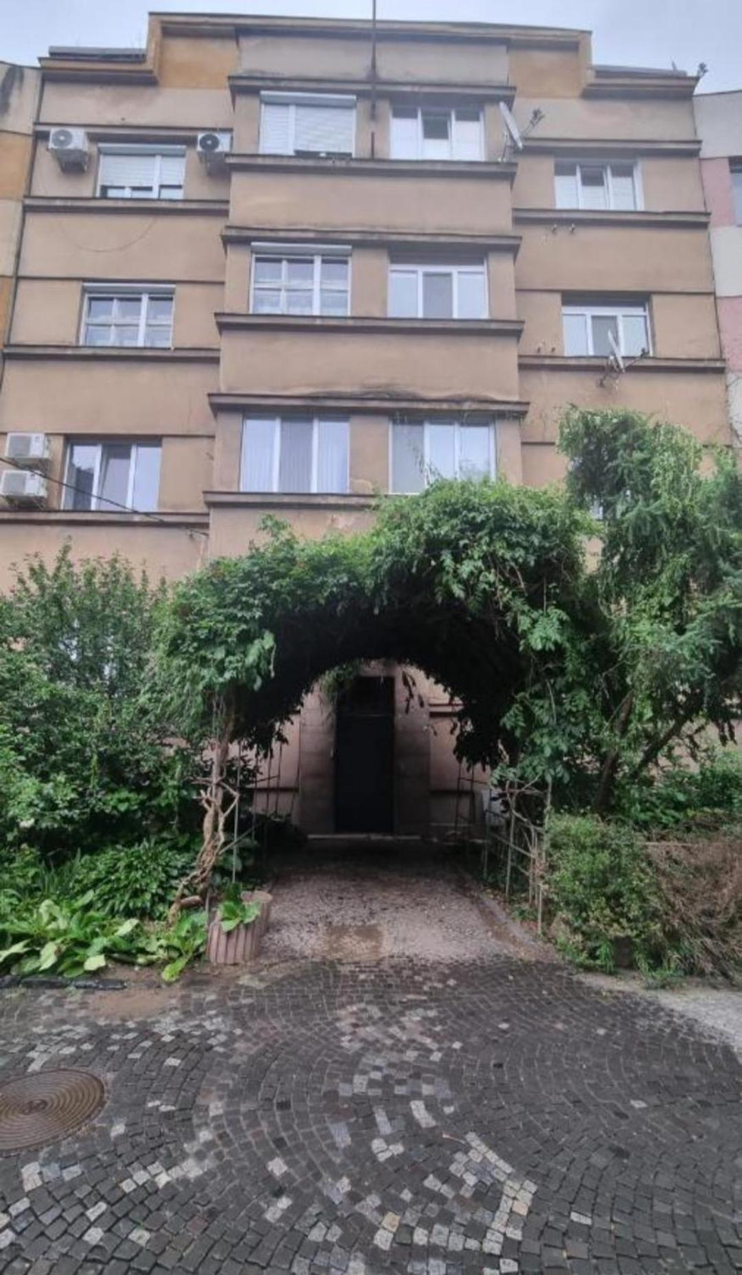 Apartamento Затишні Смарт-Квартири В Історичному Центрі! Úzhgorod Habitación foto