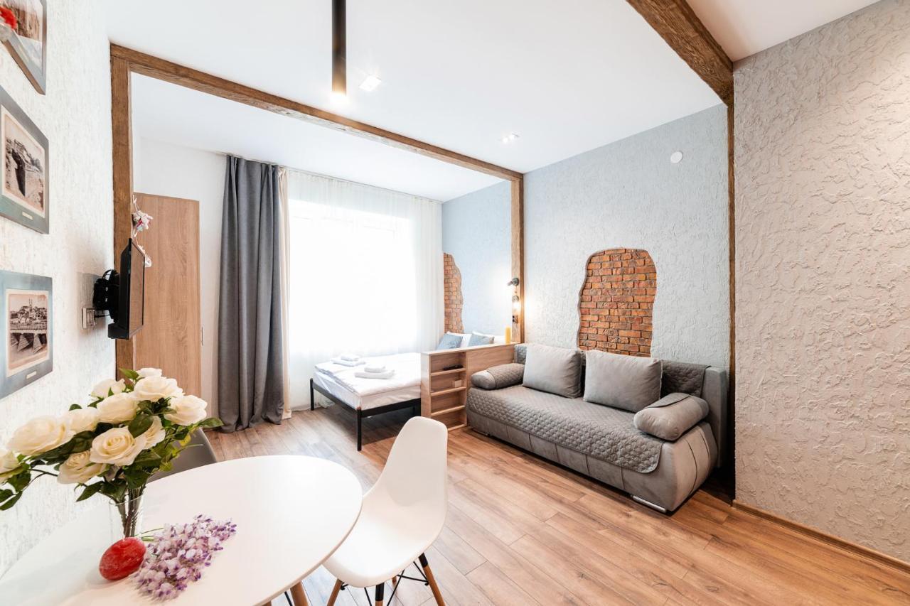 Apartamento Затишні Смарт-Квартири В Історичному Центрі! Úzhgorod Exterior foto